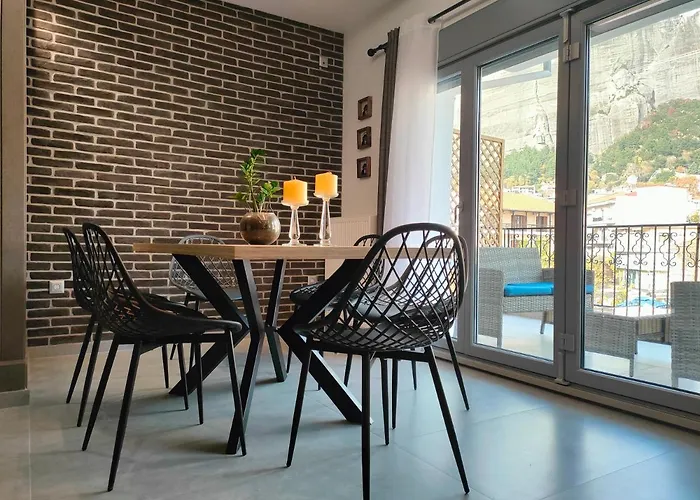 Meteora Scenic Loft דירה קאלאבאקה
